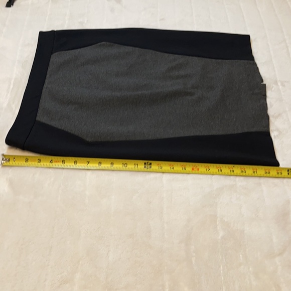 Ann Taylor LOFT Black/Gray Pencil Skirt, Size 8 - Picture 10 of 14